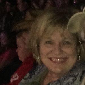 Meet your Posher, Lori